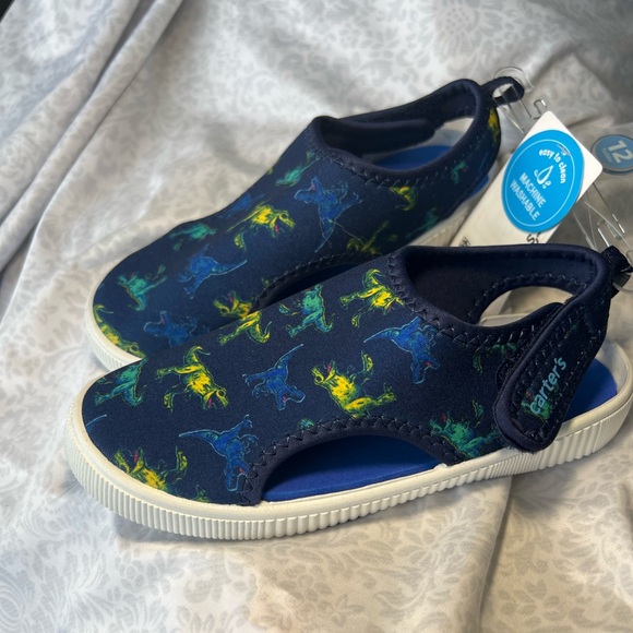 New Carters Dinosaur water shoes - Picture 5 of 10